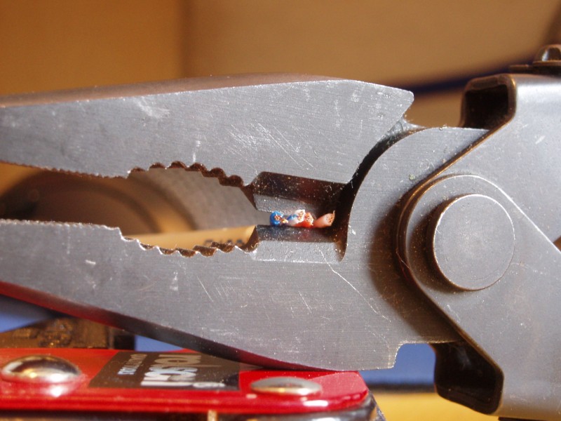 Wire cutters