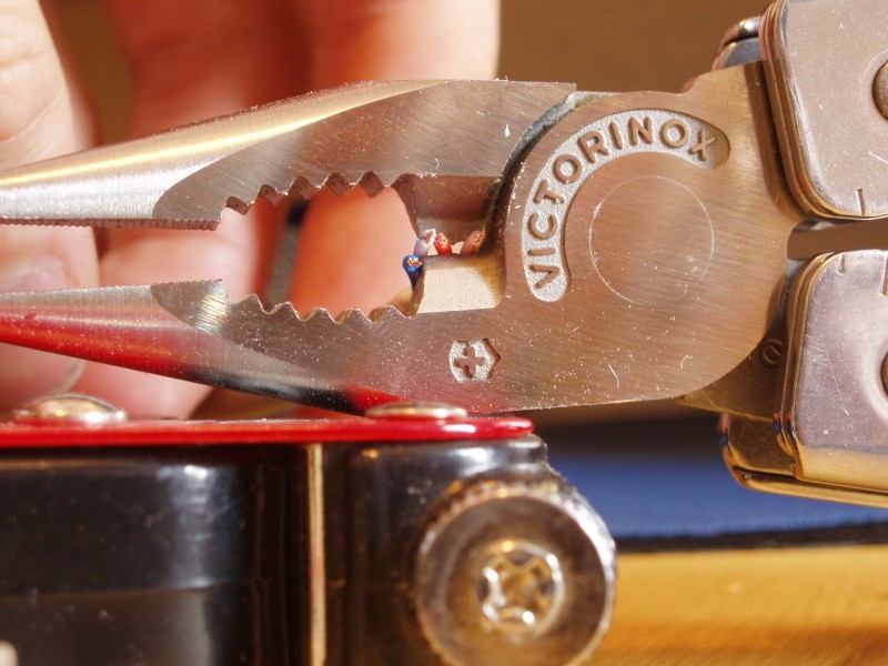 Wire cutters