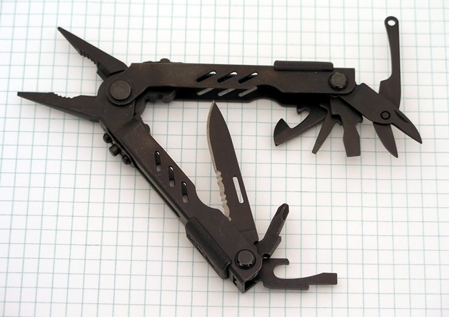 Multi-Plier 400, black oxide