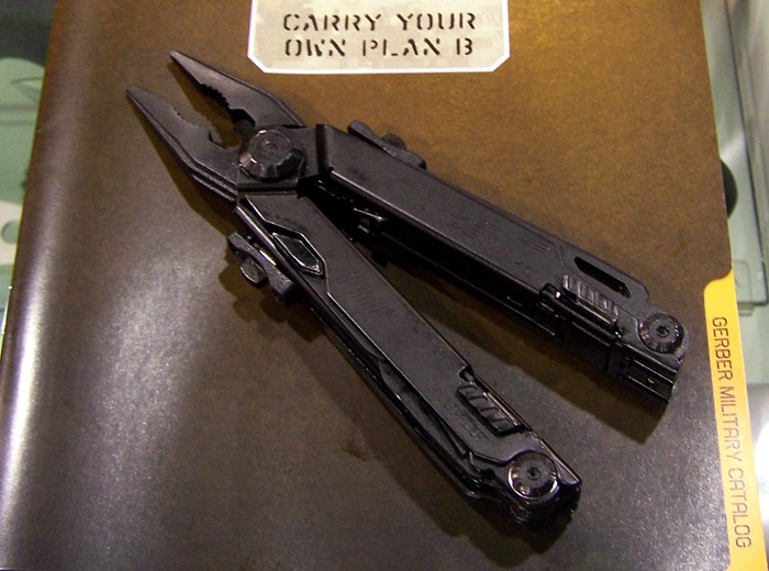 Flik, black oxide